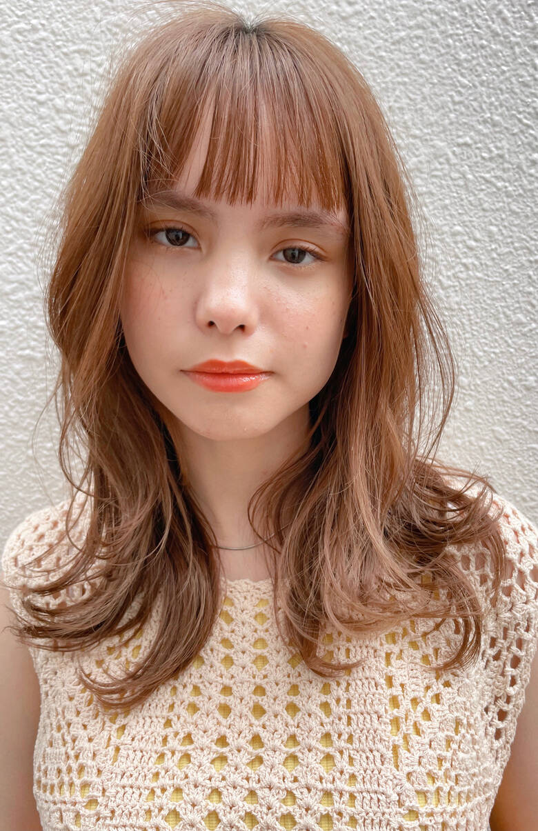 くびれカール ミディアム ベビーバング ニュアンスヘア Magnolia Omotesando Hinata Hair くびれカール ミディアム ベビーバング ニュアンスヘア Magnolia Omotesando Hinata Hair
