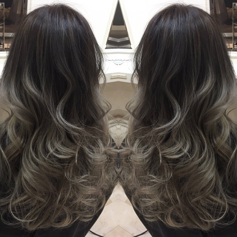 グラデーションカラー ロング アッシュ 暗髪 Blue Hair Lau 心斎橋 井上一平 Hair