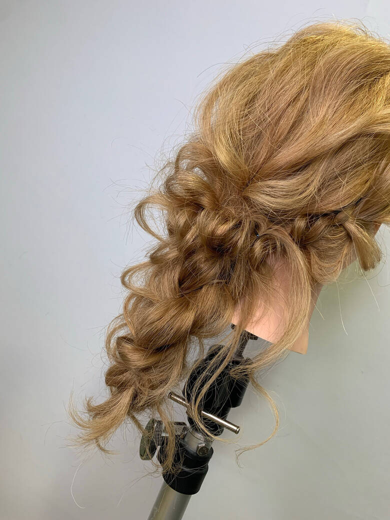 編みおろしヘア 編みおろし ヘアセット フェミニン 株式会社 L 川崎雄三 Hair