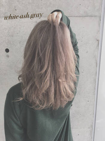 アニメキャラと髪色がお揃い 衝撃のトレンドカラー ことりベージュ で可愛いをつくる Hair