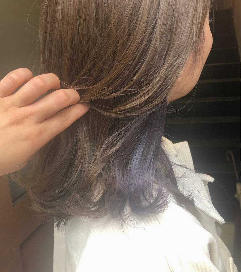 ナチュラル イヤリングカラー インナーラベンダー セミロング Ensue Ayame Hair ナチュラル イヤリングカラー インナーラベンダー セミロング Ensue Ayame Hair