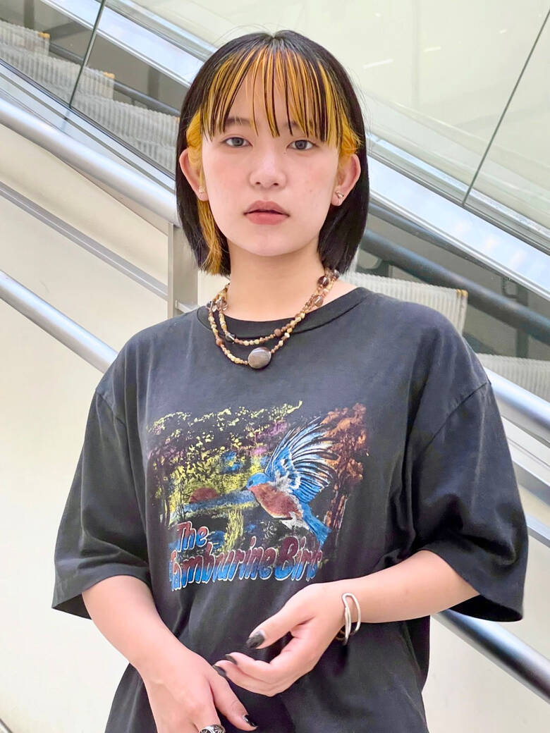 ブリーチカラー 切りっぱなしボブ ハニーイエロー インナーカラー Samurai 伊藤春香 Hair