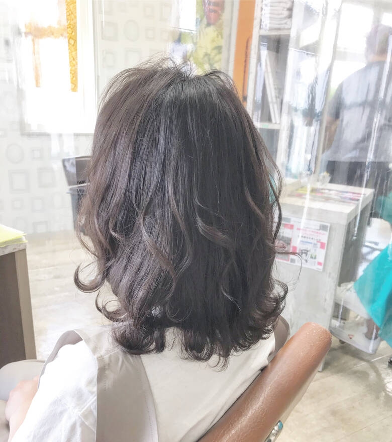 切りっぱなしボブ ミニボブ ウルフカット ナチュラル Tesoro はじめ Hair