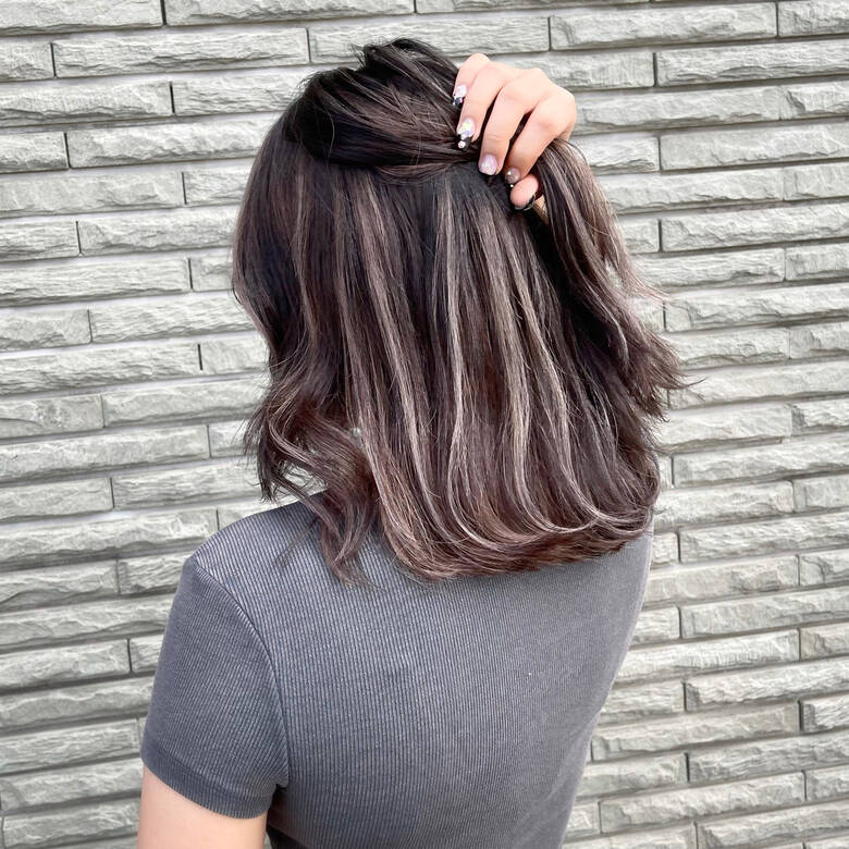 ミディアム アッシュベージュ 外国人風カラー ナチュラル フリーランス アンドウ ユウ バレイヤージュ ハイライト Hair ミディアム アッシュベージュ 外国人風カラー ナチュラル フリーランス アンドウ ユウ バレイヤージュ ハイライト Hair
