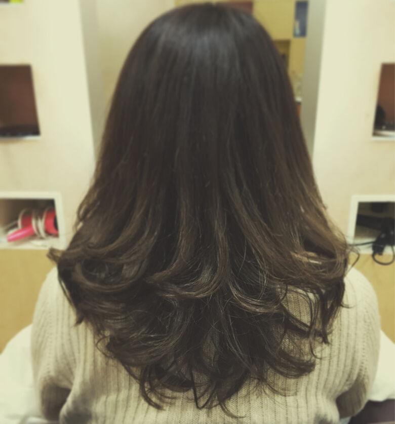 グラデーションカラー アッシュブラウン 外国人風 ミディアム Deseo Daito Hair