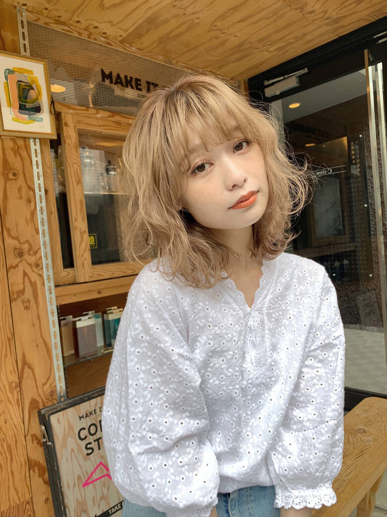 ミディアム ハイトーンカラー アッシュベージュ ナチュラル C Crew 内山 俊平 C Crew Hair