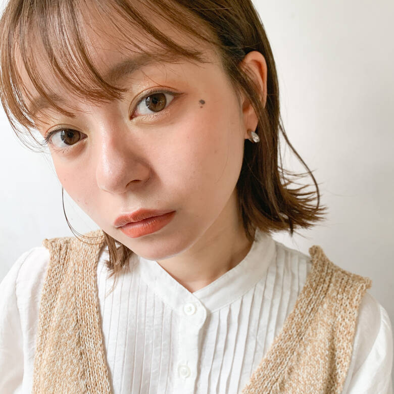 ストリート ナチュラルベージュ 切りっぱなしボブ 透明感カラー Kyli 塚本 夏帆 Hair ストリート ナチュラルベージュ 切りっぱなしボブ 透明感カラー Kyli 塚本 夏帆 Hair