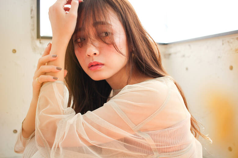 シースルーバング 前髪パーマ フェミニン ロング Kyli 表参道 Kyli 渡邊純平 前髪デザイナー Hair