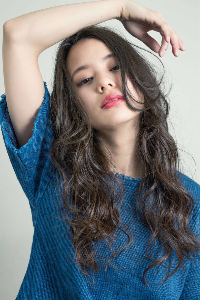 ナチュラル 大人かわいい アッシュ 外国人風 Oli 宮田 浩章 1232 Hair