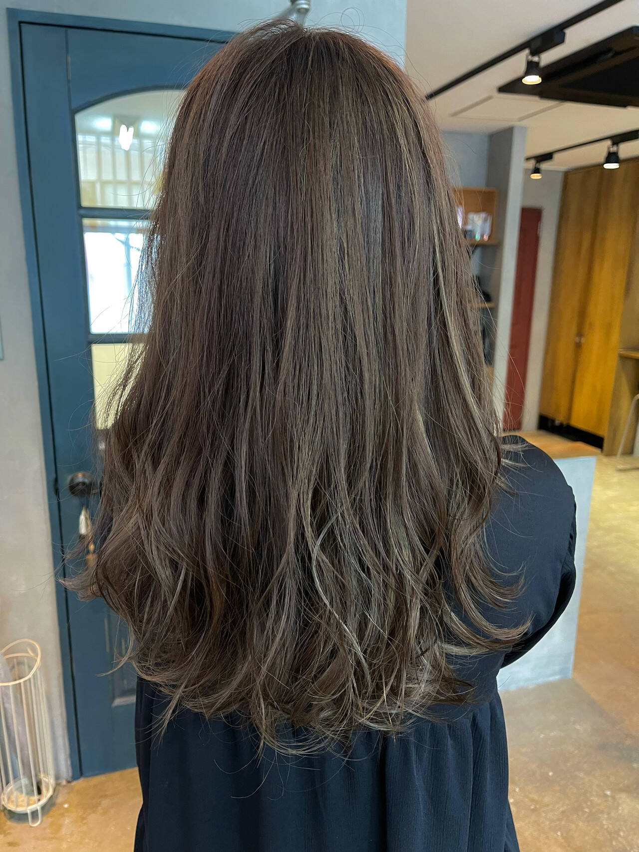 大人ハイライト ロング マットグレージュ 外国人風カラー 5 Five 渡辺 貴明 Hair