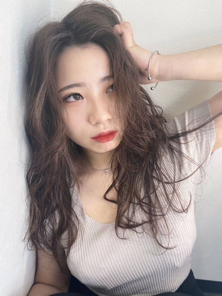 抜け感 ロング フェミニン 韓国ヘア Vida Creative Hair Salon 山崎雄太 Hair 抜け感 ロング フェミニン 韓国ヘア Vida Creative Hair Salon 山崎雄太 Hair