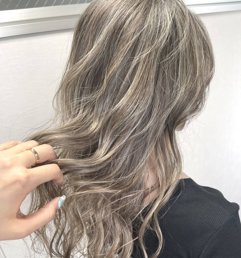 ロング 3dハイライト ナチュラル グラデーションカラー Cream 大宮 大宮 Matsui Hair