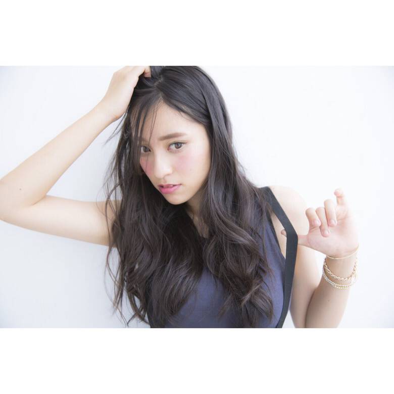 ロング ナチュラル モテ髪 ストリート 鍋谷 真子 Hair ロング ナチュラル モテ髪 ストリート 鍋谷 真子 Hair