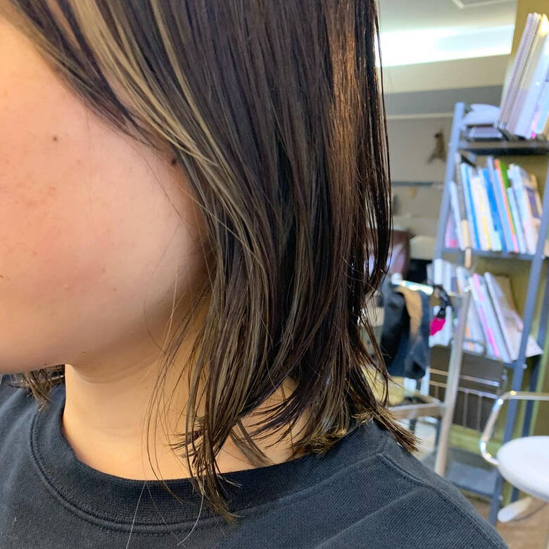 インナーカラー ウルフカット ハイライト ナチュラル Ubu Hair Salon 北中 ミチル 5657 Hair インナーカラー ウルフカット ハイライト ナチュラル Ubu Hair Salon 北中 ミチル 5657 Hair