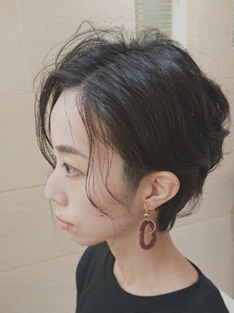 ショート 大人遊び心満点アシメヘアー 撮影 黒髪 You Hair ショート 大人遊び心満点アシメヘアー 撮影 黒髪 You Hair