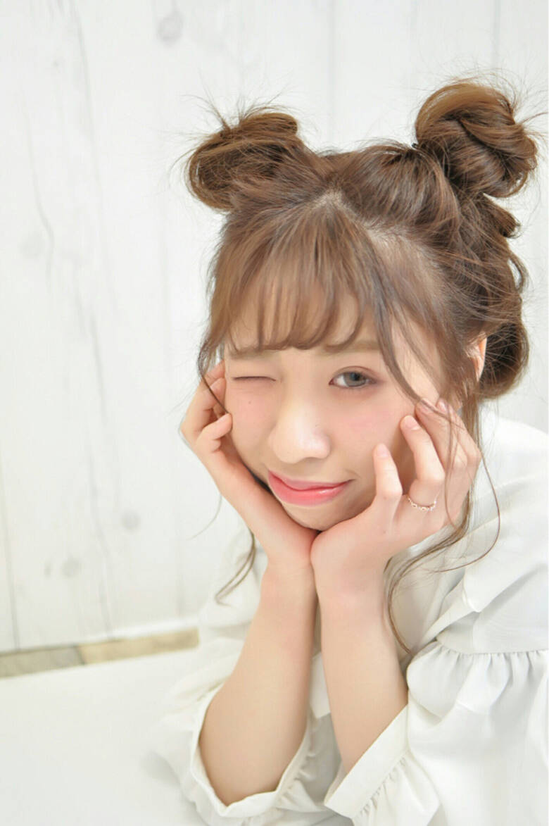 シースルーバング ロング 前髪あり ヘアアレンジ Sara Hair