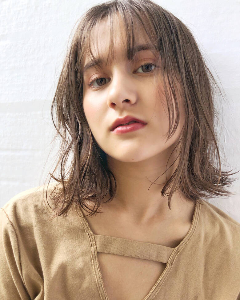 おしゃれ 大人ヘアスタイル 伸ばしかけ ミディアム Gigi 表参道 Gigi 鹿間真悠子 Hair おしゃれ 大人ヘアスタイル 伸ばしかけ ミディアム Gigi 表参道 Gigi 鹿間真悠子 Hair