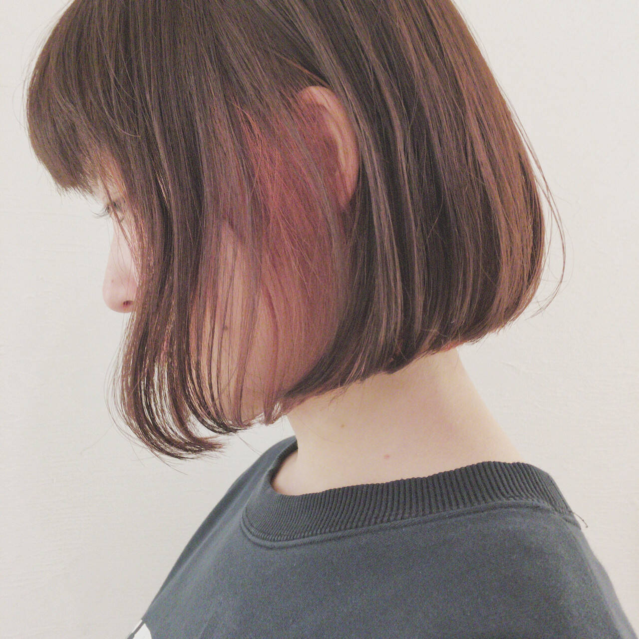 髪型 ボブ インナーカラー