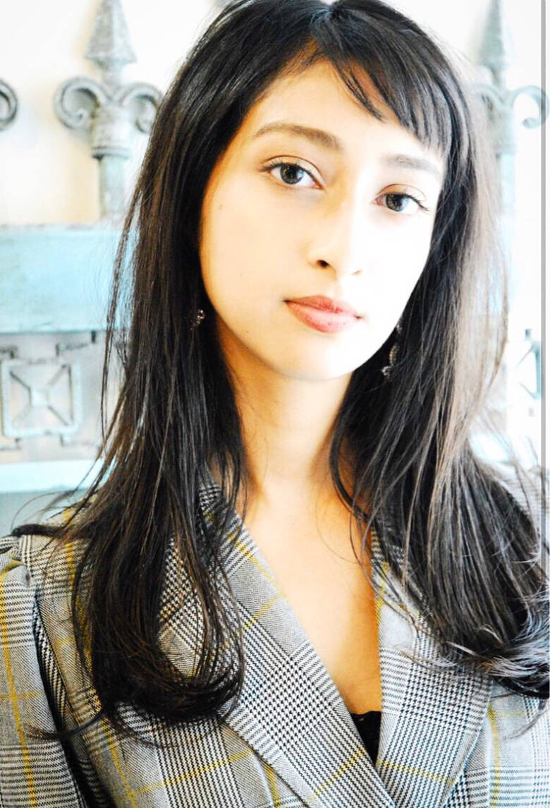 簡単ヘアアレンジ イルミナカラー ロング ナチュラル 株 Lise 表参道 当日予約 オオイシオリ Hair