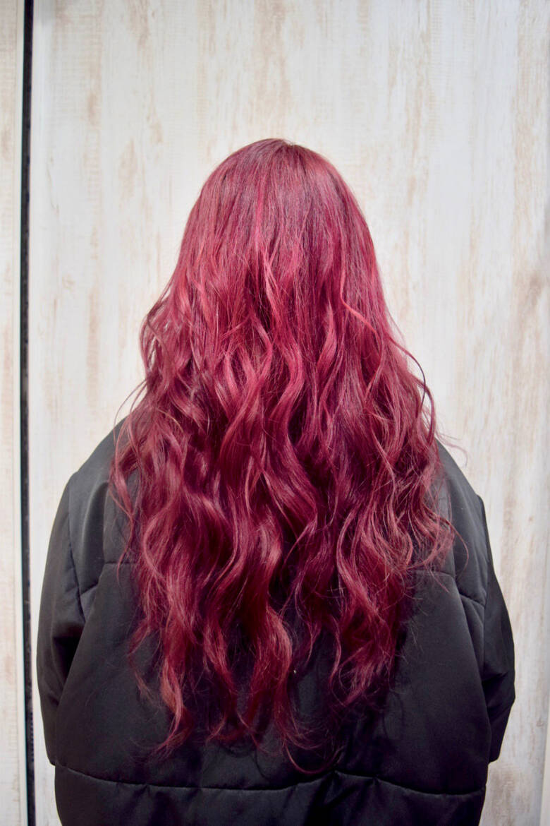 ボルドー カシスレッド ピンク ロング White うめだ Saki Hair