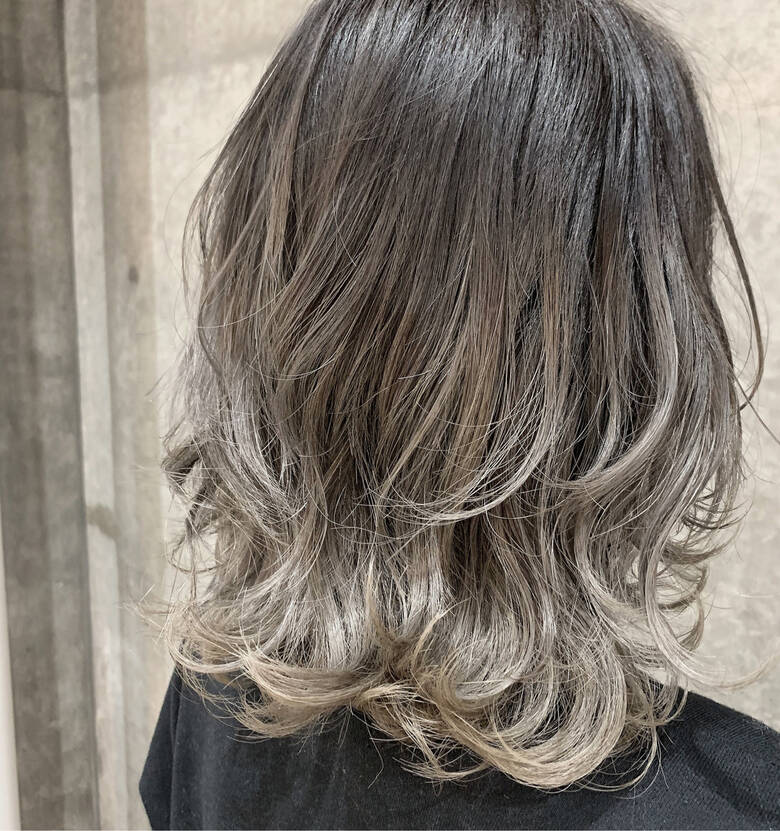 グレージュ ホワイトグレージュ ハイトーン グラデーションカラー Ferreira フェレイラ ユアサケンイチ 湯浅 賢一 Hair グレージュ ホワイトグレージュ ハイトーン グラデーションカラー Ferreira フェレイラ ユアサケンイチ 湯浅 賢一 Hair