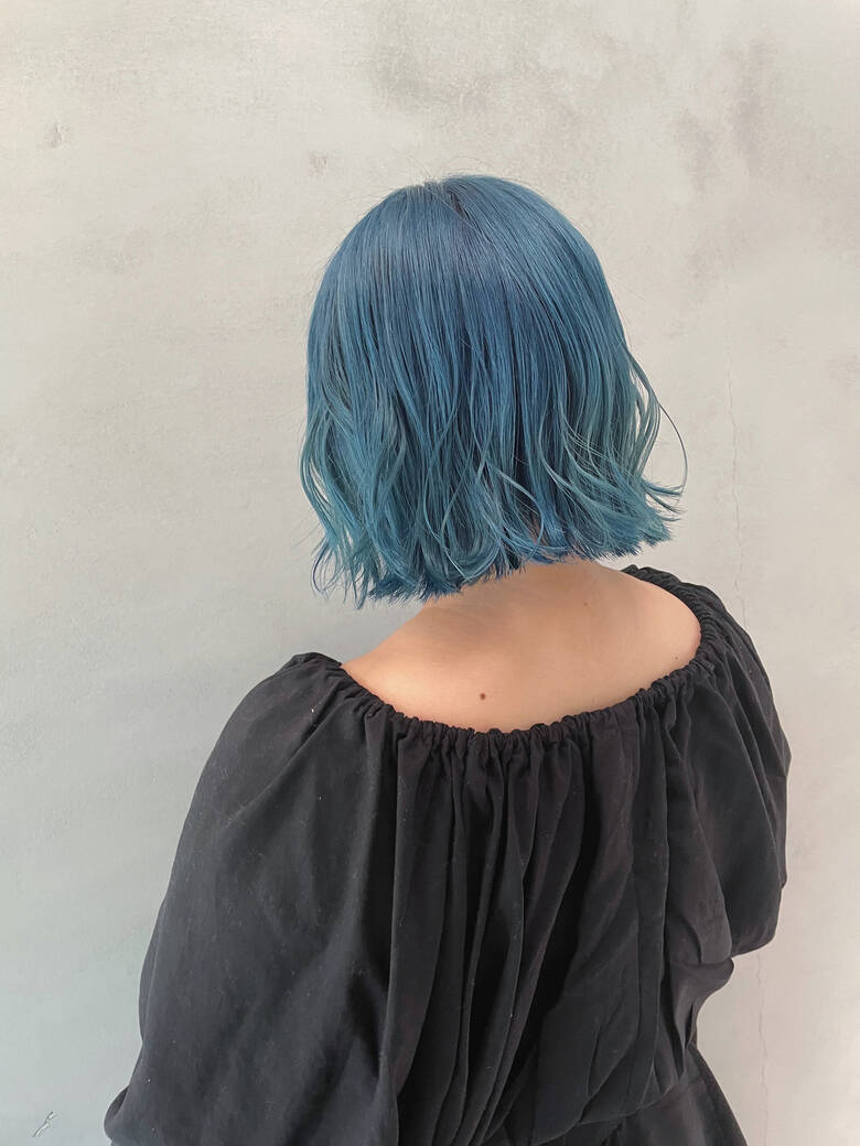 切りっぱなしボブ ブルー ダブルカラー セミロング Lindo Tokyo Lindo Tokyo Yuki Hair