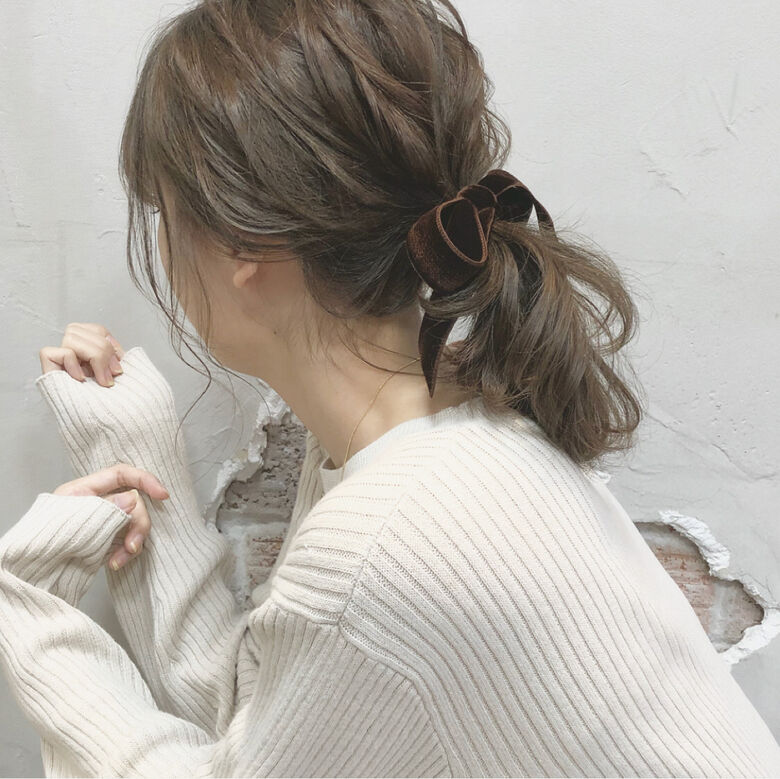 ポニーテール ウェーブ デート ナチュラル Maison De Sisi Hii De Hair