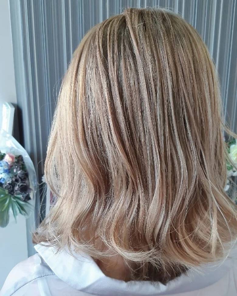ミルクティー ミディアム ミルクティカラー ミルクティーベージュ リンクス美容室 Rumilinks美容室 Hair