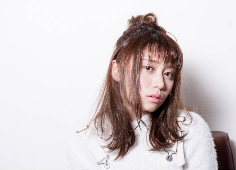 お団子 ゆるふわ ミディアム ルーズ Tiara 本店 ケンタロウ Hair