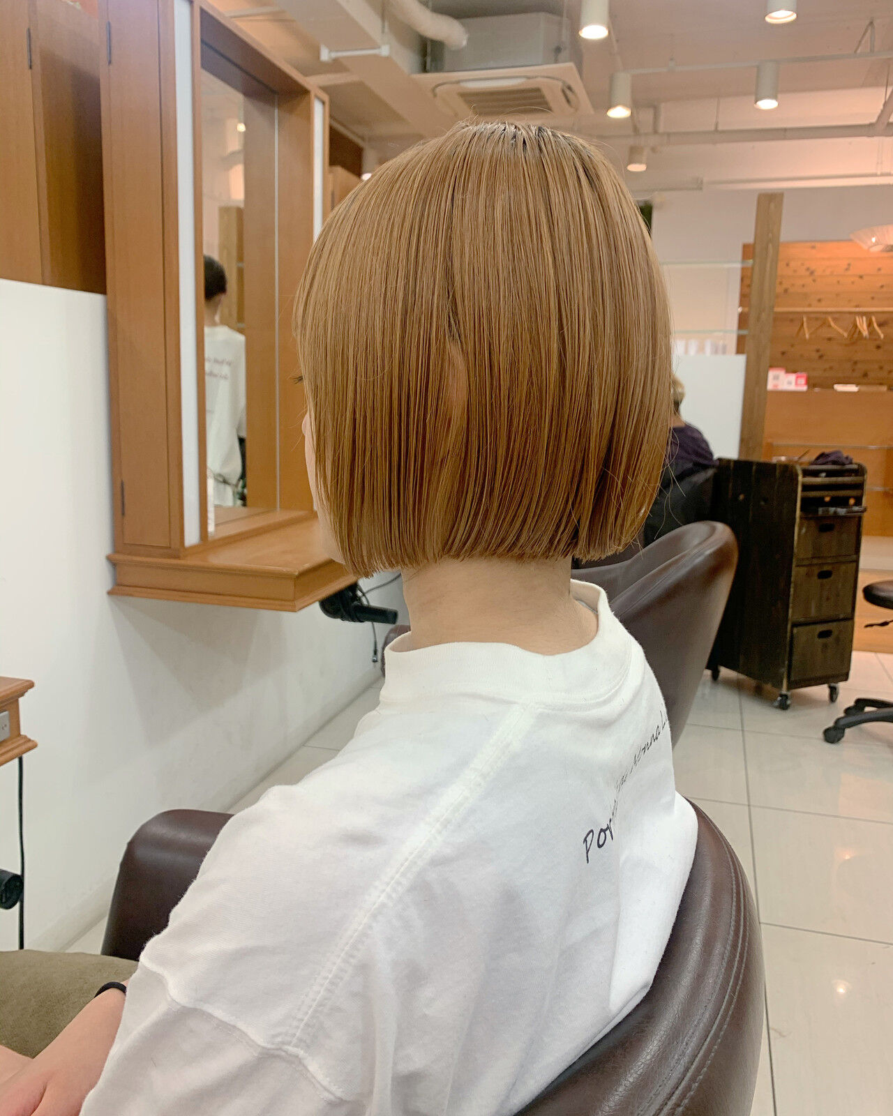 髪型 ボブ 切り方