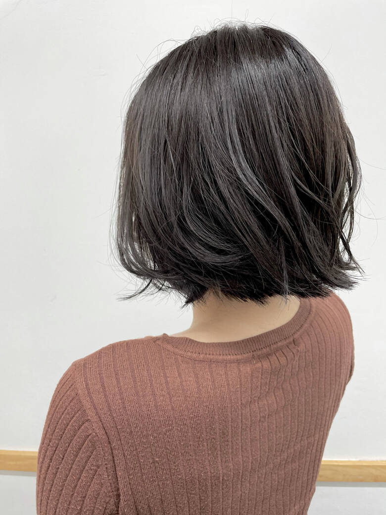 グレージュ 切りっぱなしボブ シルバーグレージュ ナチュラル アパートメント 白石英一郎 6394 Hair