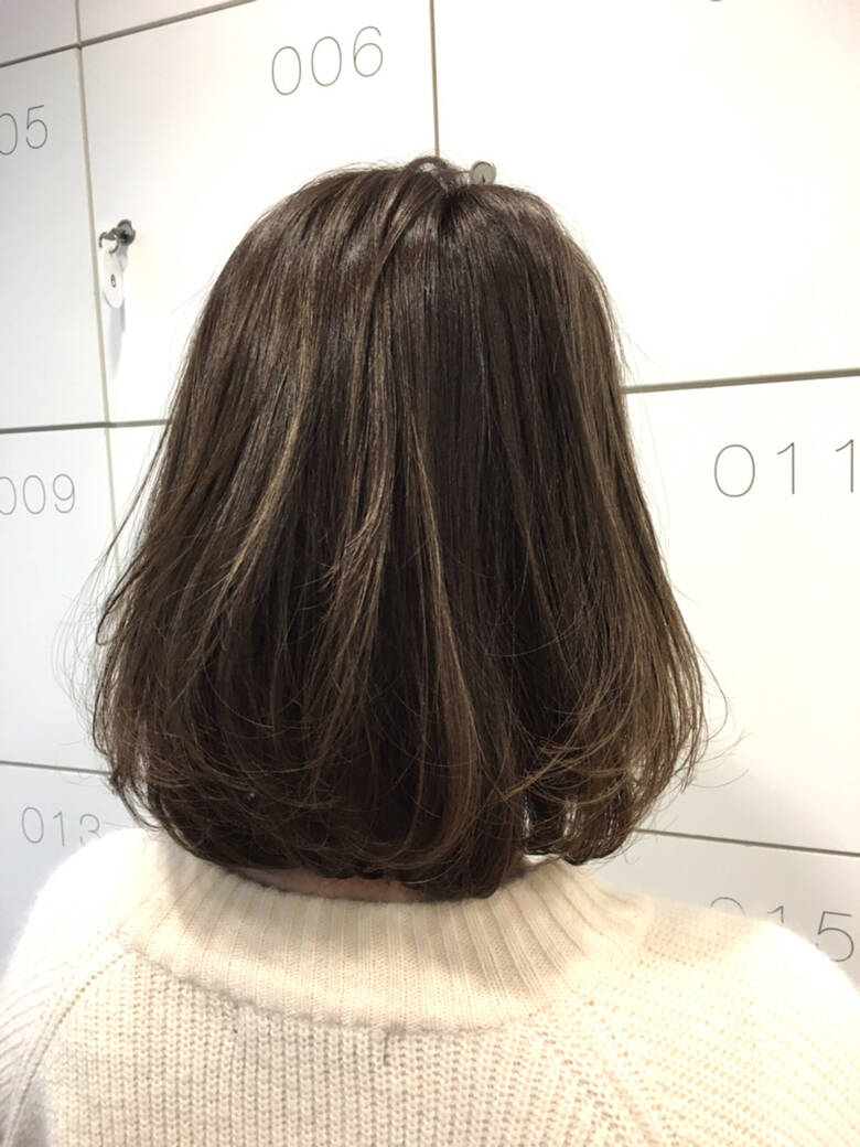 ボブ ハイライト アッシュグレー アッシュグレージュ Abbey2 久保園翔 1465 Hair