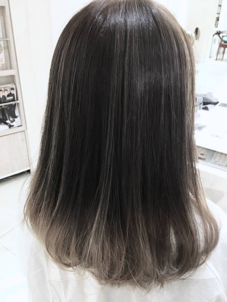 小顔 アッシュ グラデーションカラー 大人かわいい Euphoria Shibuya Grande 宮本 誉志成 2557 Hair
