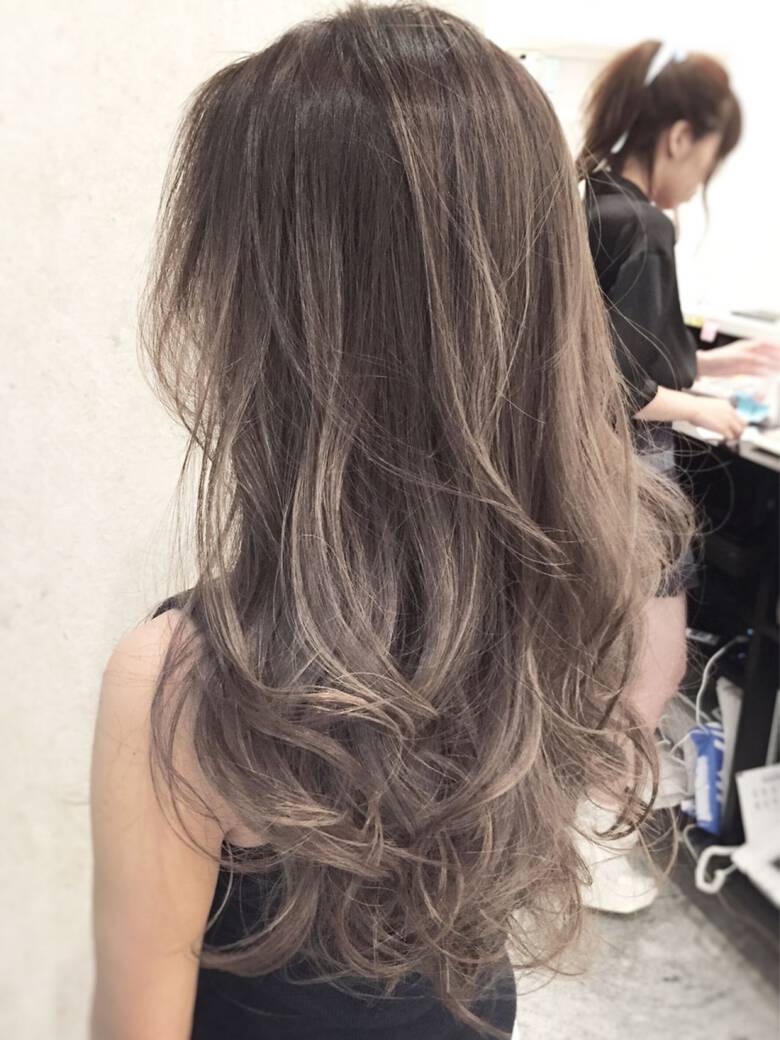 外国人風カラー ロング グラデーションカラー 色気 Salowin Harajuku 小玉 洋平 Hair