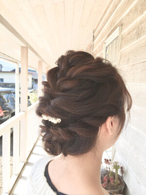 結婚式お呼ばれヘアセット オーダーする時のポイントを紹介 Hair