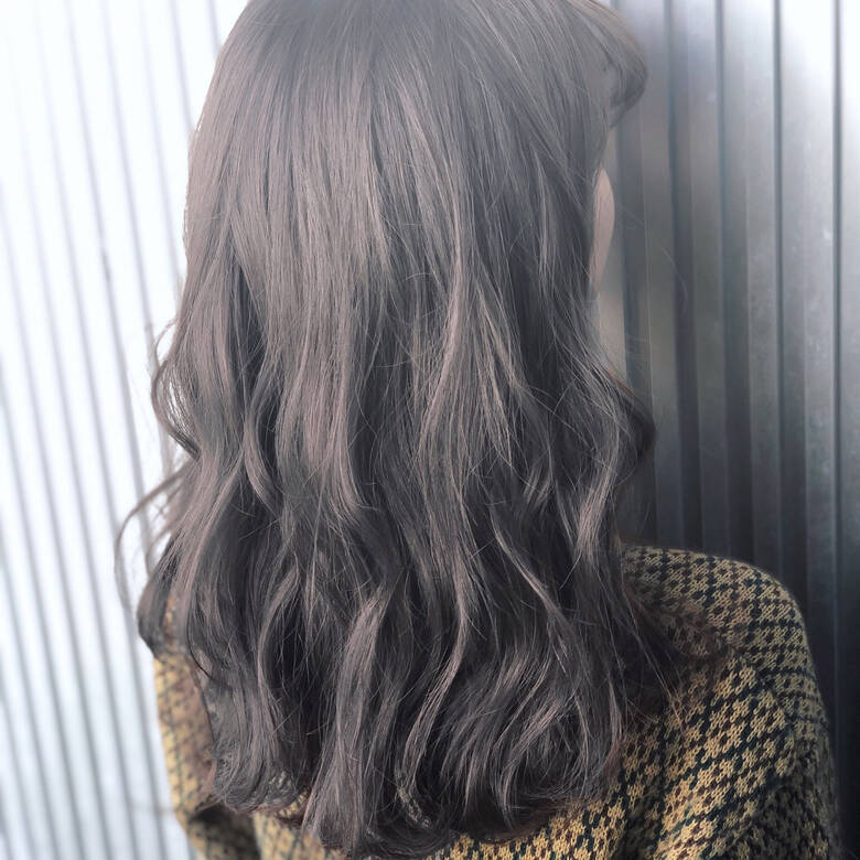 グレージュ ナチュラル アッシュ セミロング Vicca 青山 髪質改善 ゼロアルカリストレート 萩原 翔志也 ストレート 指名no 1 Hair