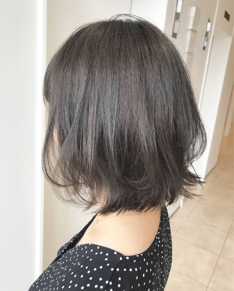 レイヤーカット ボブ ナチュラル グレージュ Lond Robin Ikko Oguri Hair レイヤーカット ボブ ナチュラル グレージュ Lond Robin Ikko Oguri Hair