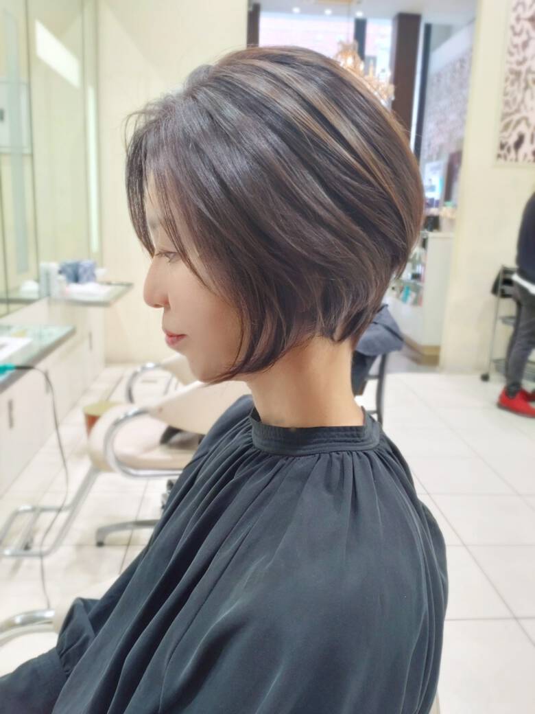 ショートボブ くせ毛 ハイライト ショート Visage Genuine 横徳憲史 6869 Hair