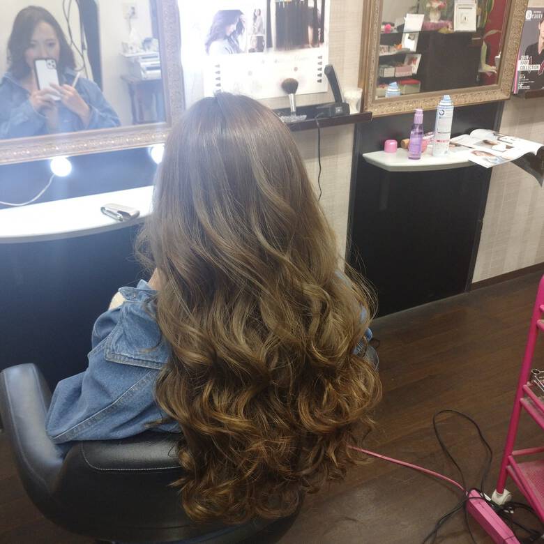 ナチュラル 巻き髪 ロング アッシュグレージュ リンクス美容室 Rumilinks美容室 Hair