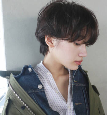 皆と同じは嫌 ナチュラルなマッシュスタイルで格上げて いい女 に Hair 皆と同じは嫌 ナチュラルなマッシュスタイルで格上げて いい女 に Hair