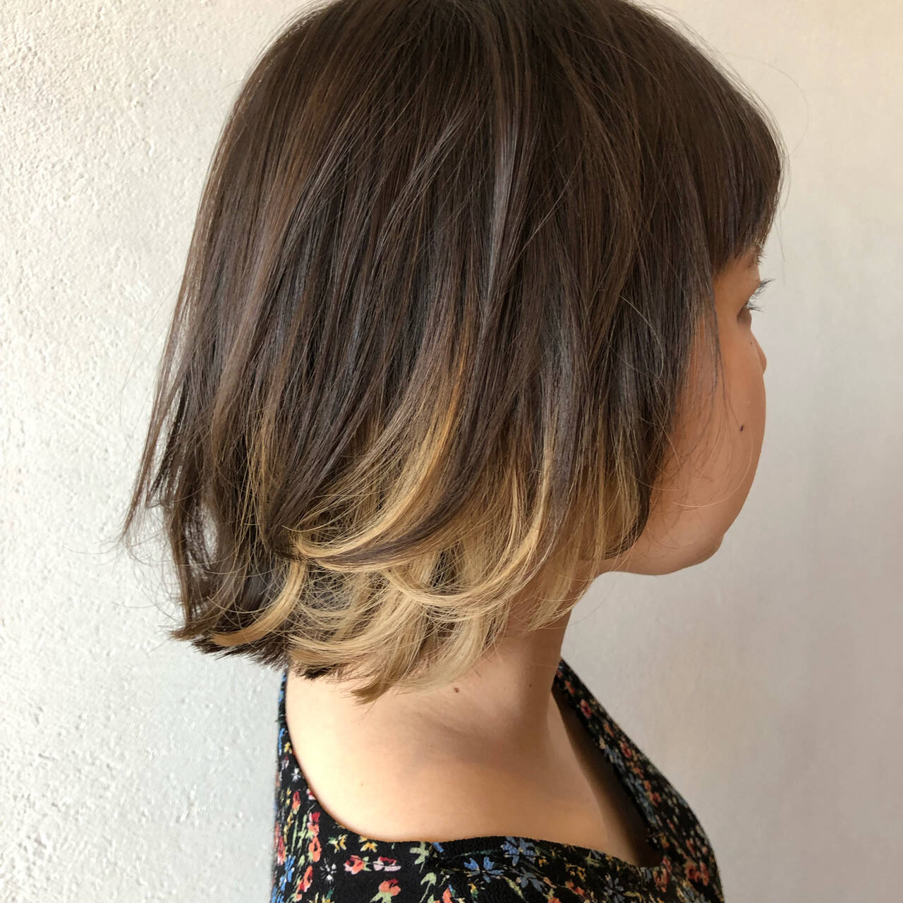 ボブ ミルクティーベージュ インナーカラー ミルクティーアッシュ×Acotto Labas×岡本 光太×484446【HAIR】
