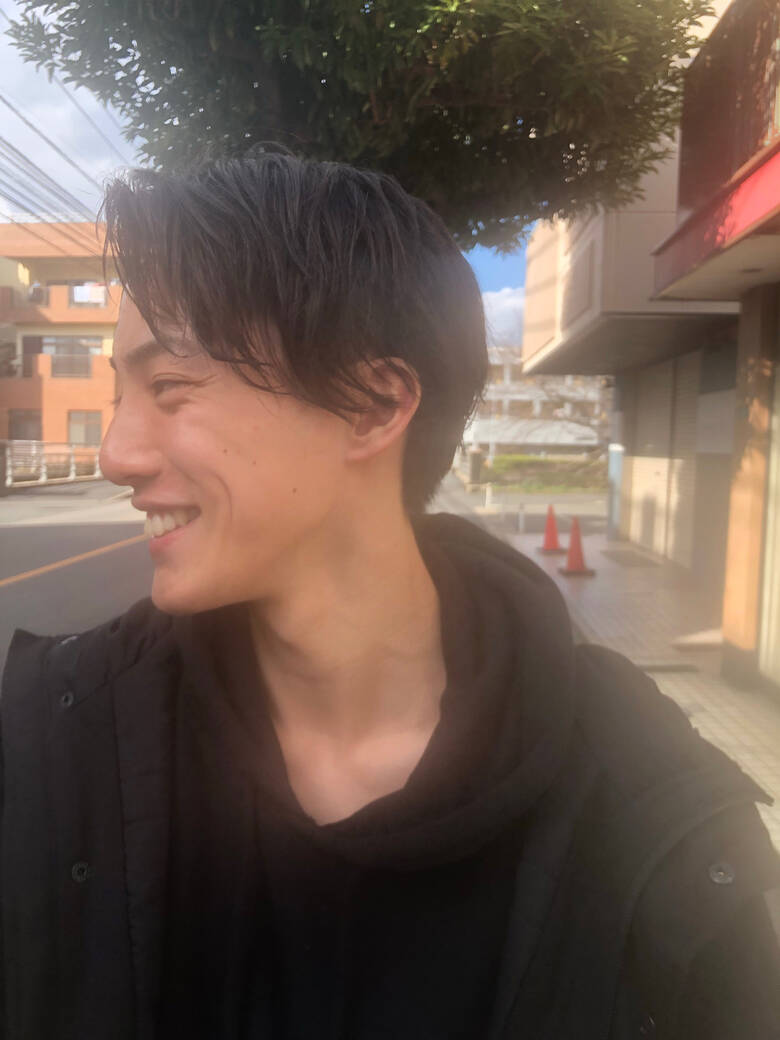 ハンサムショート ナチュラル センターパート メンズカット Ichi From Plus Un 佐藤 翔一 Hair