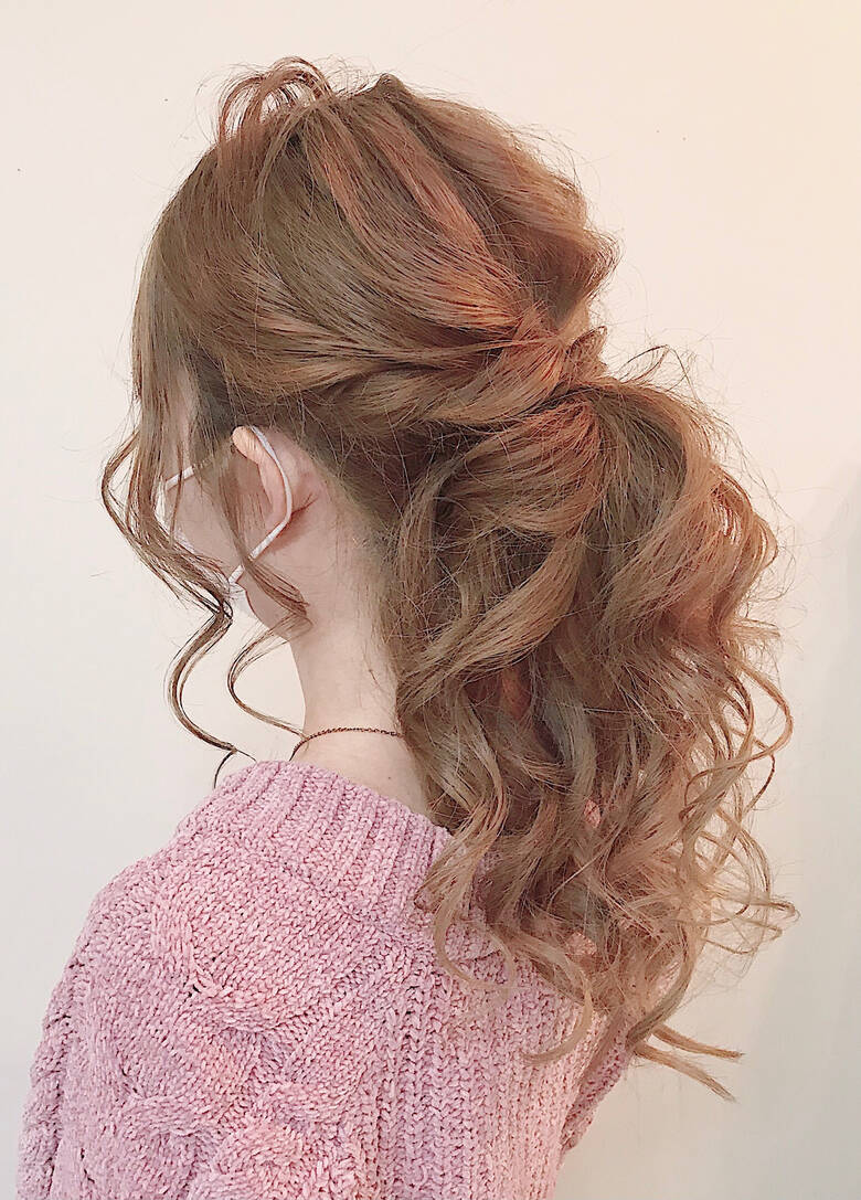ナチュラル ポニーテールアレンジ ふわふわヘアアレンジ ヘアアレンジ Hair Nail Space A Le 内田 一也 Hair