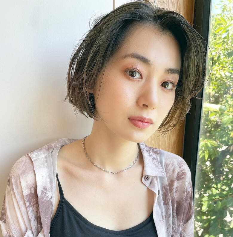 切りっぱなしボブ 横顔美人 色気 ボブ E S鎌倉 川村勇貴 Hair