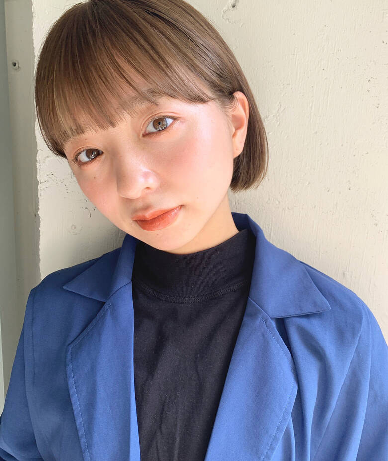 ショートボブ グレージュ ナチュラル ハイトーンボブ Kyli 塚本 夏帆 Hair
