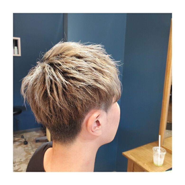 メンズショート ブリーチオンカラー 透明感カラー シアグレー Navy Hair Design 楠見雄司 Hair