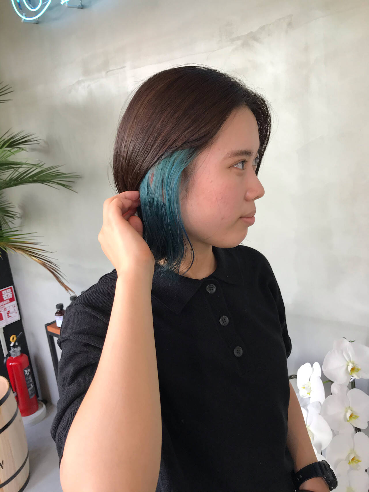 髪型 ボブ インナーカラー