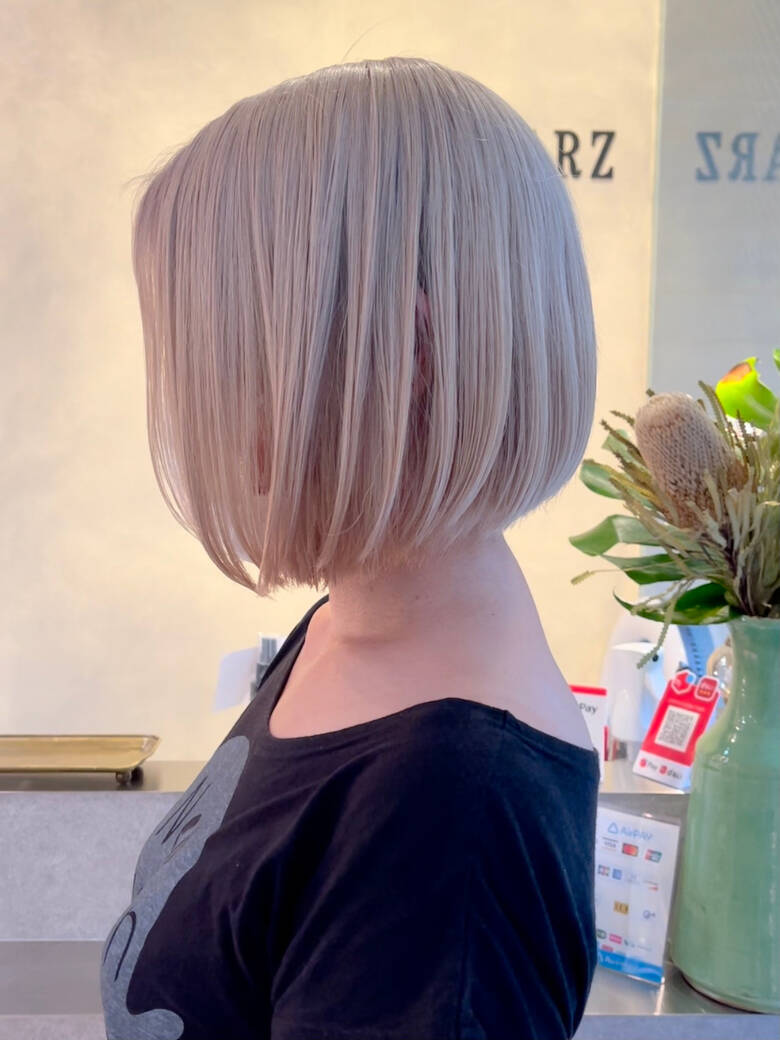 ミニボブ ボブ フェミニン ブリーチオンカラー Roco Spearz 斉藤 潤一 Hair