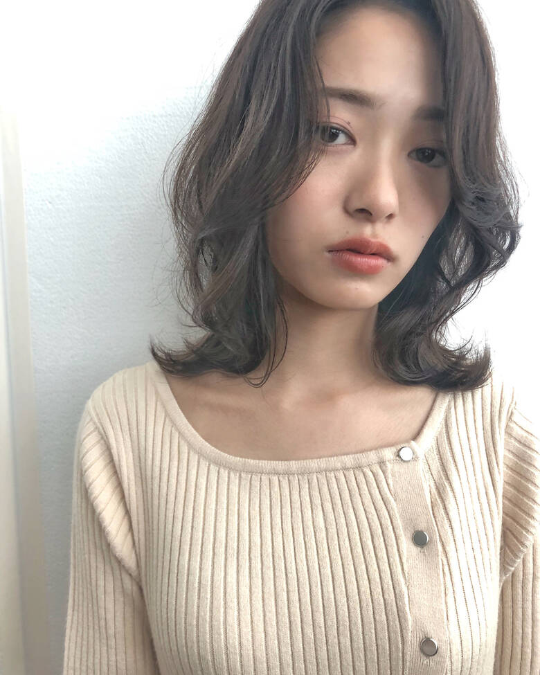 ナチュラル くびれカール ミディアムレイヤー ミディアム K Two Kyoto 中村 美穂 Hair