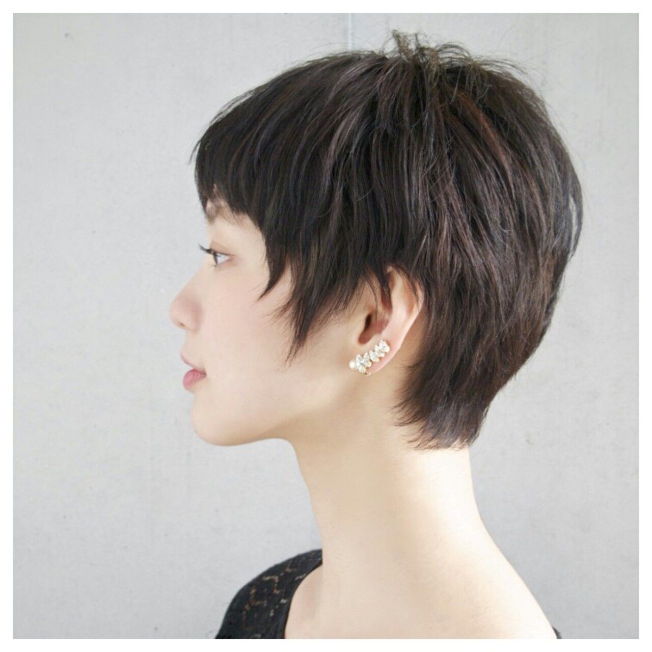 髪型 ショート ストレート 黒髪
